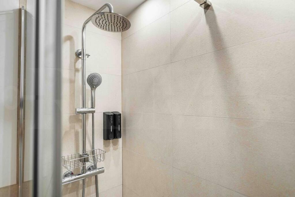 Eclectic & Elegant Apartment By Rems Málaga Extérieur photo