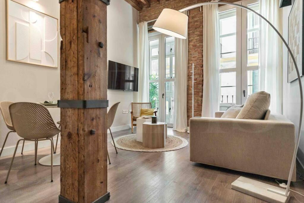Eclectic & Elegant Apartment By Rems Málaga Extérieur photo